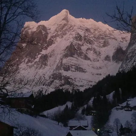 Locherboden Apartman *